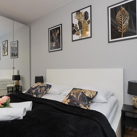 Warszawa Wawrzyszewska Apartment By Noclegi Renters Esterno foto