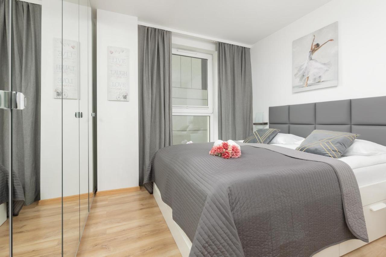 Warszawa Wawrzyszewska Apartment By Noclegi Renters Esterno foto